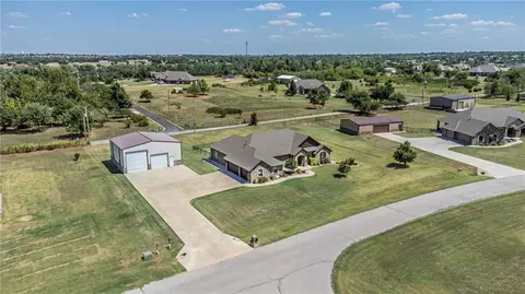 500 Hannah Dr, Tuttle, OK 73089 photo 3