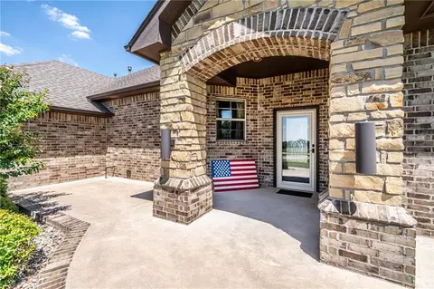500 Hannah Dr, Tuttle, OK 73089 photo 7