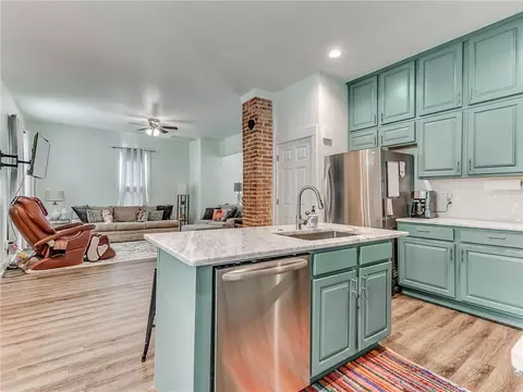 411 E Vilas Ave, Guthrie, OK 73044 photo 11