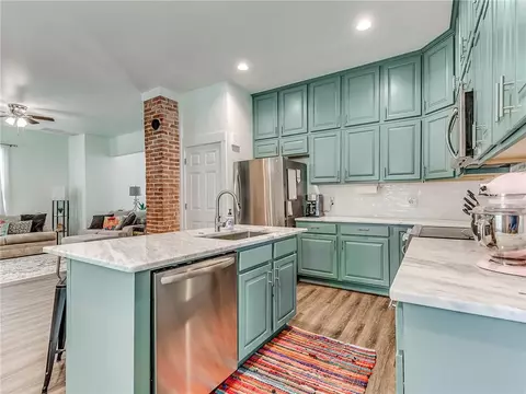 411 E Vilas Ave, Guthrie, OK 73044 photo 10