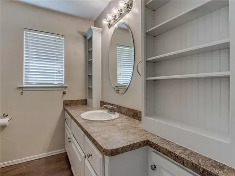 703 SW 3rd St, Tuttle, OK 73089 photo 10