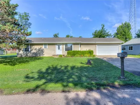 703 SW 3rd St, Tuttle, OK 73089 photo 1