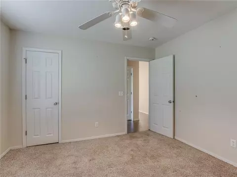 703 SW 3rd St, Tuttle, OK 73089 photo 9
