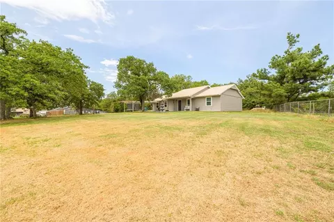 12517 E Franklin Rd, Norman, OK 73026 photo 4