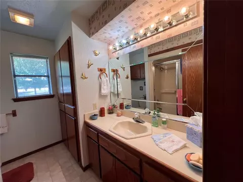 1203 SE Tyler Dr, Idabel, OK 74745 photo 21