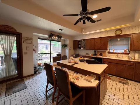 1203 SE Tyler Dr, Idabel, OK 74745 photo 14