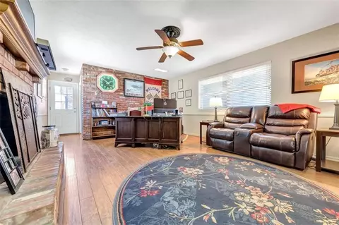 710 E Mansur Ave, Guthrie, OK 73044 photo 9