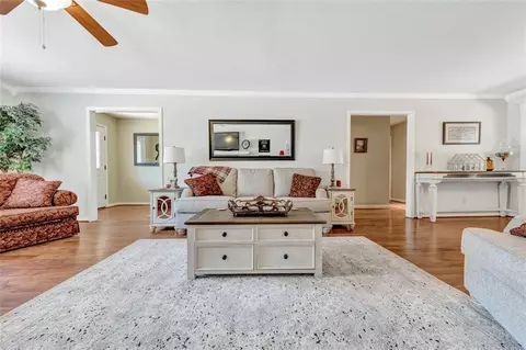 710 E Mansur Ave, Guthrie, OK 73044 photo 5