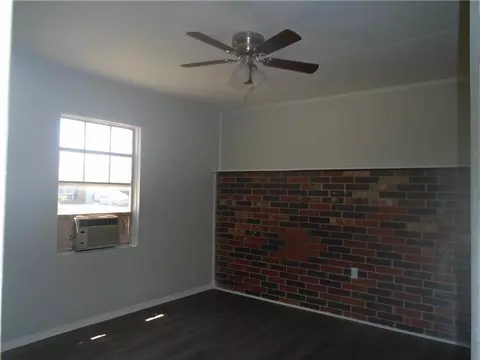617 Saturn St, Altus, OK 73521 photo 8