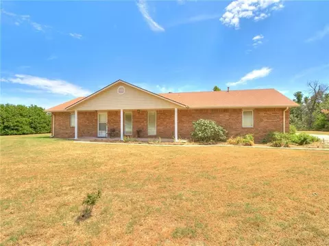 109 Tracye Dr, Mcloud, OK 74851 photo 1