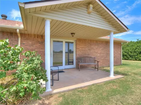 109 Tracye Dr, Mcloud, OK 74851 photo 29