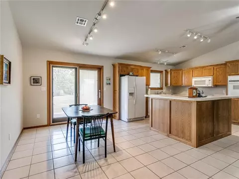 109 Tracye Dr, Mcloud, OK 74851 photo 10