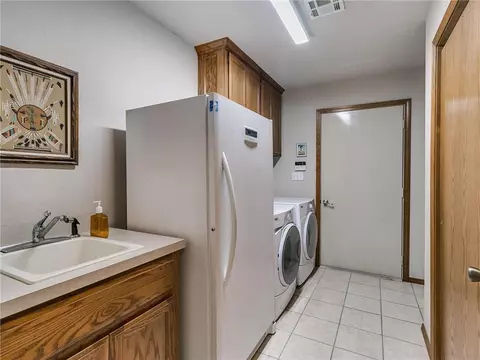 109 Tracye Dr, Mcloud, OK 74851 photo 27
