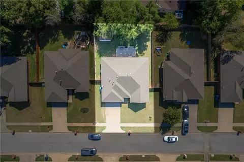 104 W End Ct, Tuttle, OK 73089 photo 25