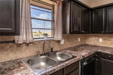 104 Mohawk Ave, Geronimo, OK 73543 photo 19