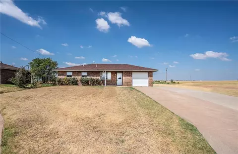 104 Mohawk Ave, Geronimo, OK 73543 photo 2