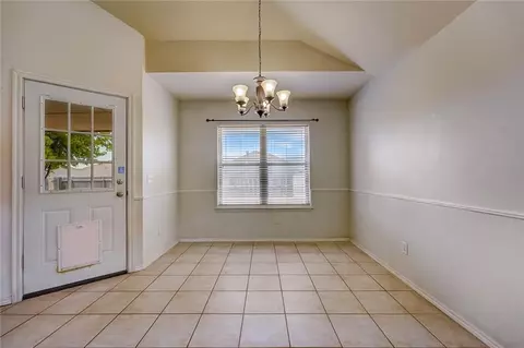 9025 Button Ave, Moore, OK 73160 photo 3