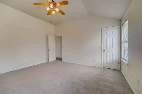 9025 Button Ave, Moore, OK 73160 photo 17