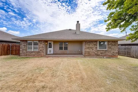 9025 Button Ave, Moore, OK 73160 photo 5