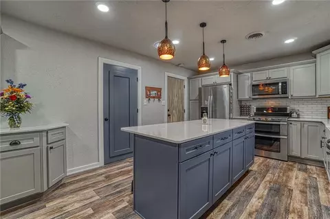 113 S Mockingbird Dr, Altus, OK 73521 photo 17