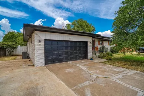 113 S Mockingbird Dr, Altus, OK 73521 photo 3