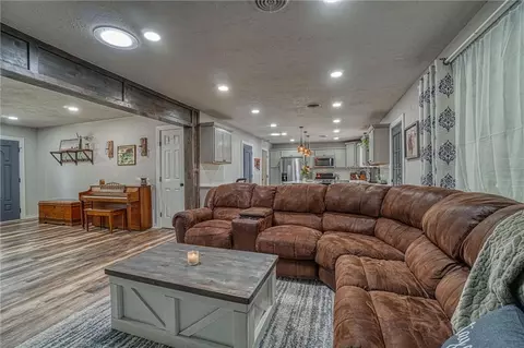 113 S Mockingbird Dr, Altus, OK 73521 photo 12