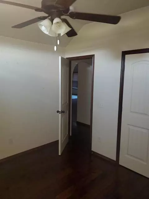 308 Falling Leaf Ter, Moore, OK 73160 photo 26