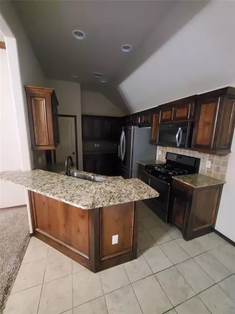 308 Falling Leaf Ter, Moore, OK 73160 photo 11