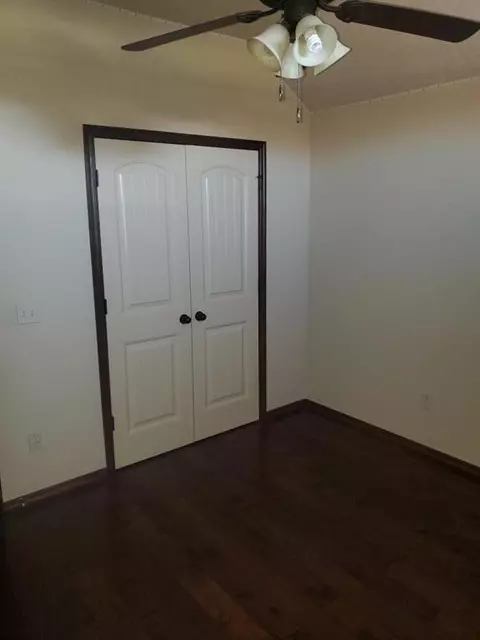 308 Falling Leaf Ter, Moore, OK 73160 photo 25