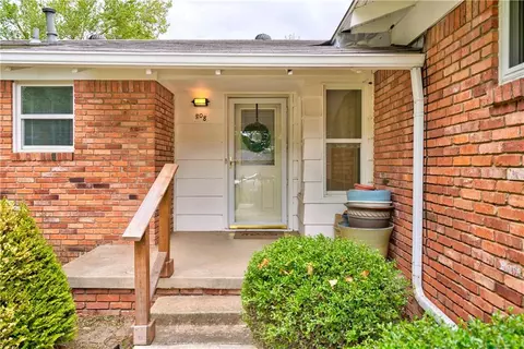 808 Willow Ln, Norman, OK 73072 photo 5