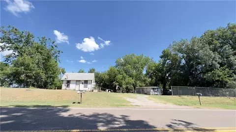 314 W Main St, Coyle, OK 73027 photo 2