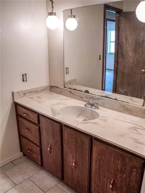 352160 E 1050 Rd, Prague, OK 74864 photo 11