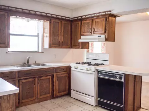 352160 E 1050 Rd, Prague, OK 74864 photo 29