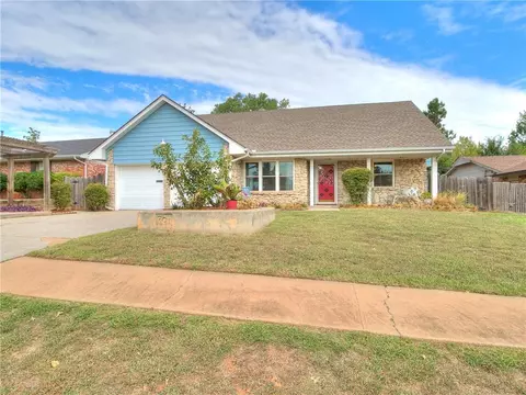 701 E 27th Pl, Edmond, OK 73013 photo 1