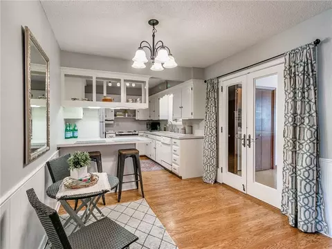 701 E 27th Pl, Edmond, OK 73013 photo 20
