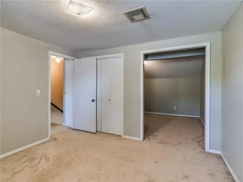 701 E 27th Pl, Edmond, OK 73013 photo 31
