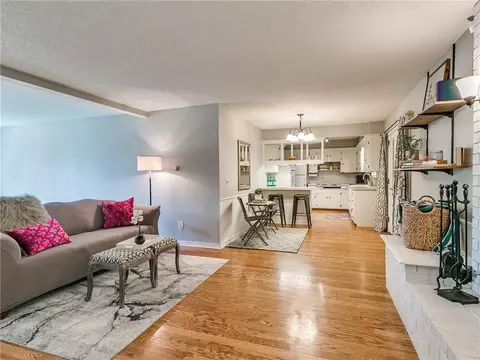 701 E 27th Pl, Edmond, OK 73013 photo 18