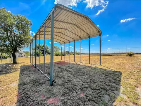 22412 E 1070 Rd, Clinton, OK 73601 photo 32