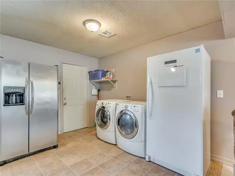 129 S 6th St, Mcloud, OK 74851 photo 7