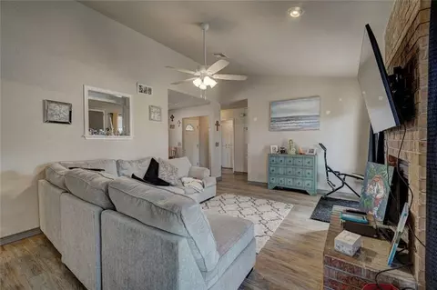 602 N Silver Maple Ln, Noble, OK 73068 photo 5