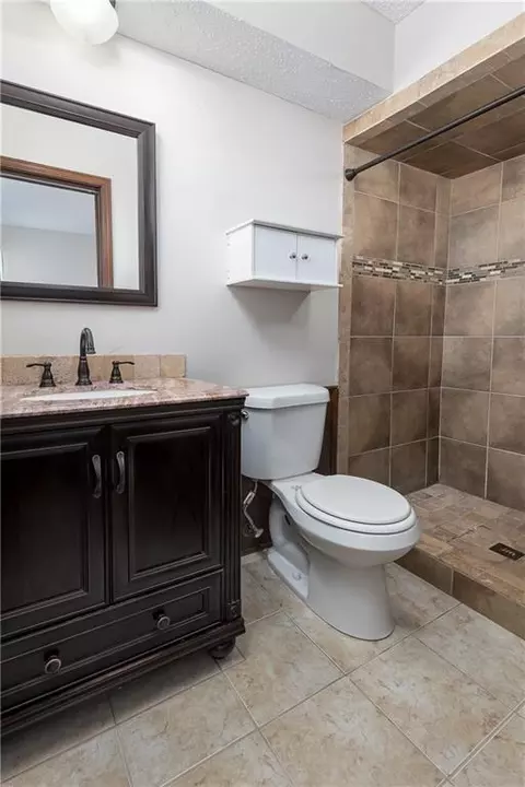 705 Wilkinson Dr, Moore, OK 73160 photo 15