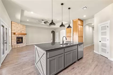 1028 Kimberlin Ln, Tuttle, OK 73089 photo 12
