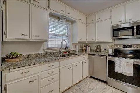 532 NW Benton Rd, Edmond, OK 73034 photo 10