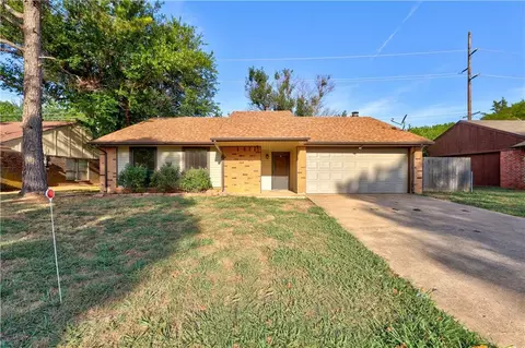 2108 Oakside Dr, Norman, OK 73071 photo 4