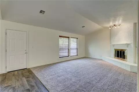 2108 Oakside Dr, Norman, OK 73071 photo 9