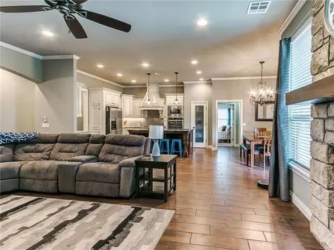4604 Timber Ridge Rd, Tuttle, OK 73089 photo 4