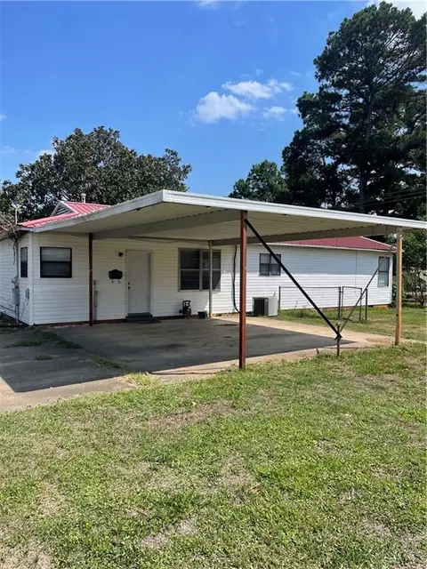 601 SE Avenue N, Idabel, OK 74745 photo 1