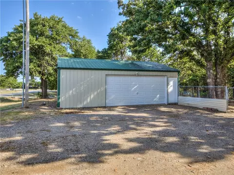 105 W Oak Hill Dr, Mcloud, OK 74851 photo 29