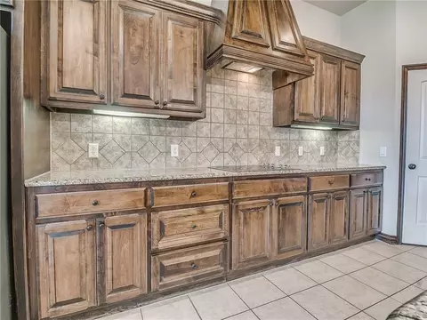 4208 Hackney Wick Rd, Norman, OK 73072 photo 10