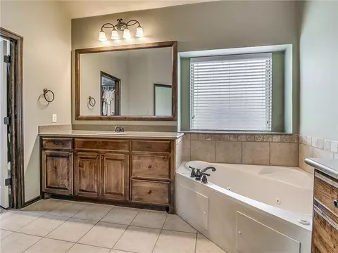 4208 Hackney Wick Rd, Norman, OK 73072 photo 19
